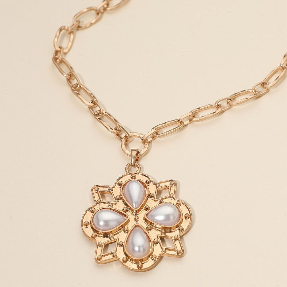 Elegant Gold Flower Pearl Pendant Necklace Vintage Floral Aesthetic Jewelry 21"