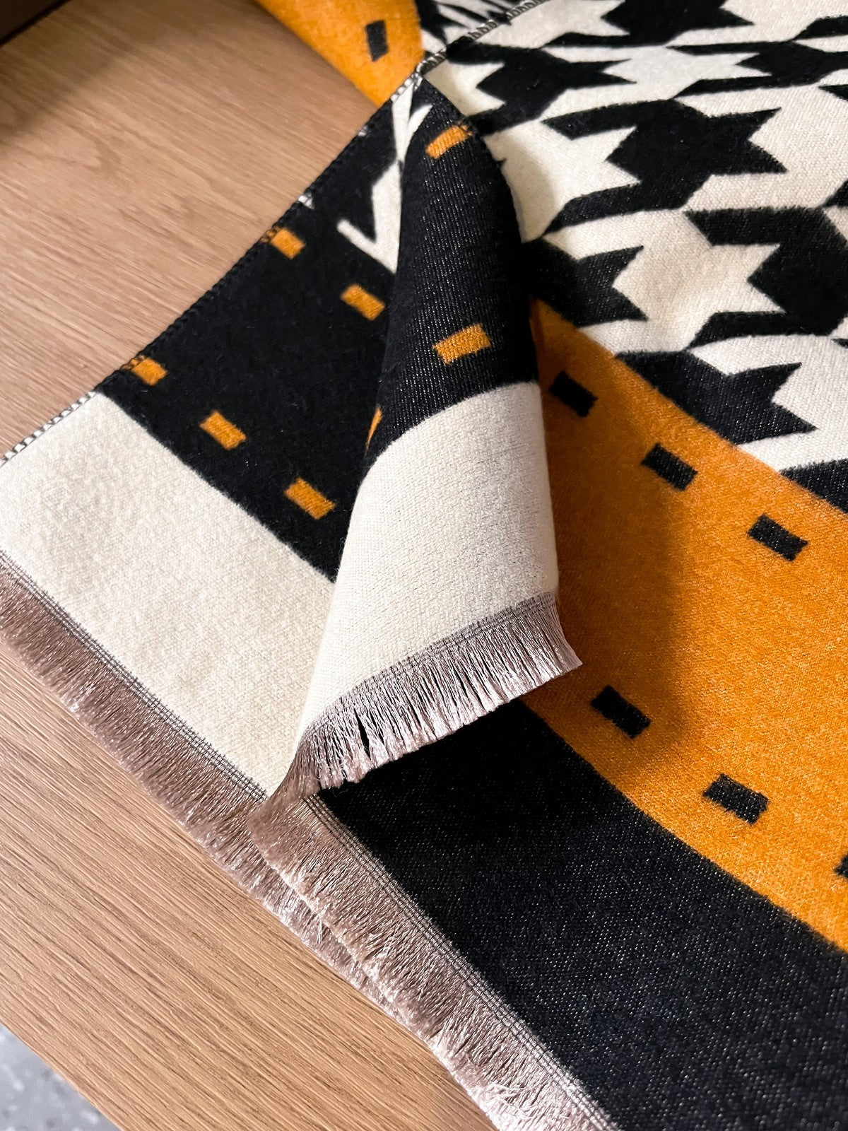 Elegant Houndstooth Winter Shawl for Women - Oversized Blanket Scarf