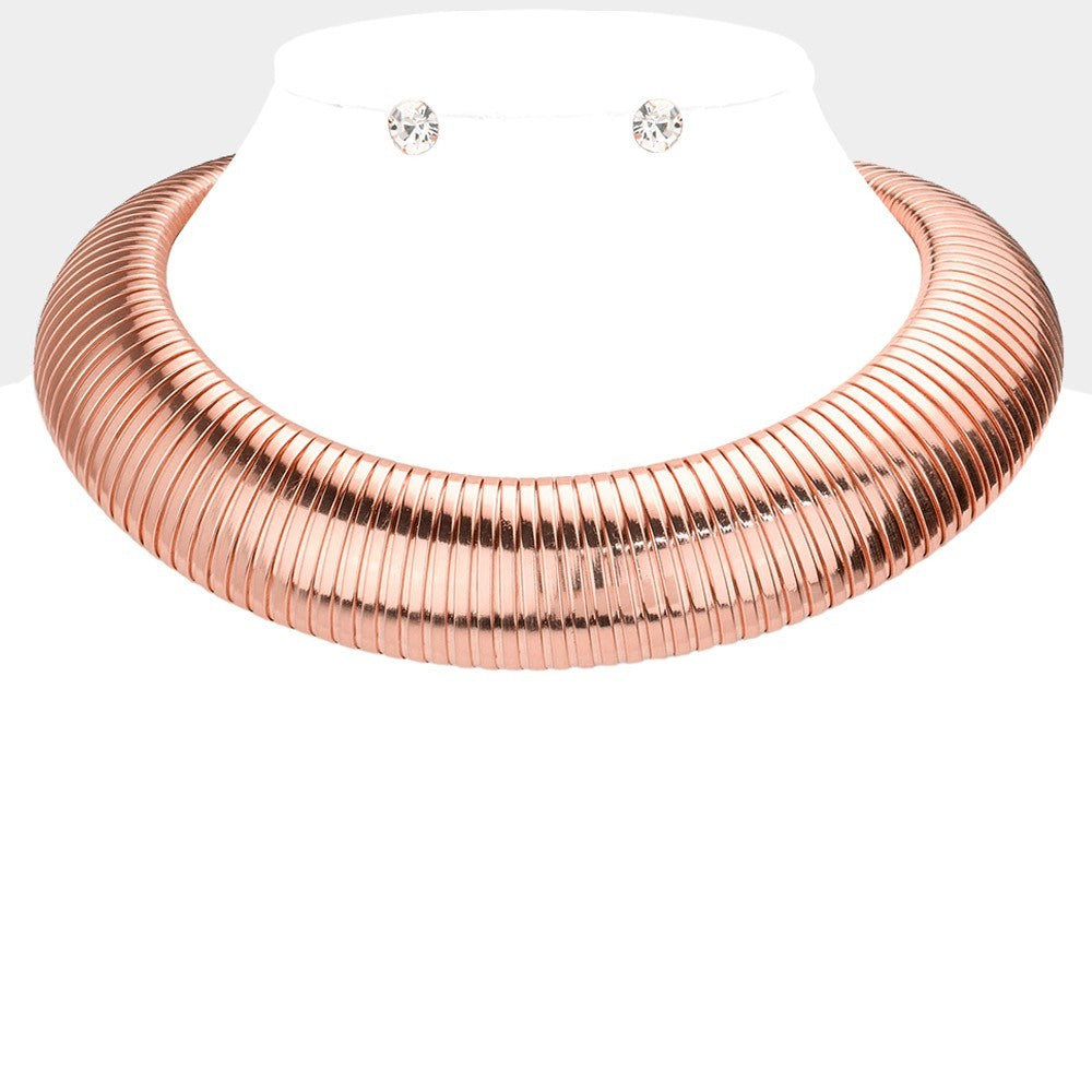 Bold Rose Gold Wide Ribbed Metal Choker Necklace with Adjustable Chain