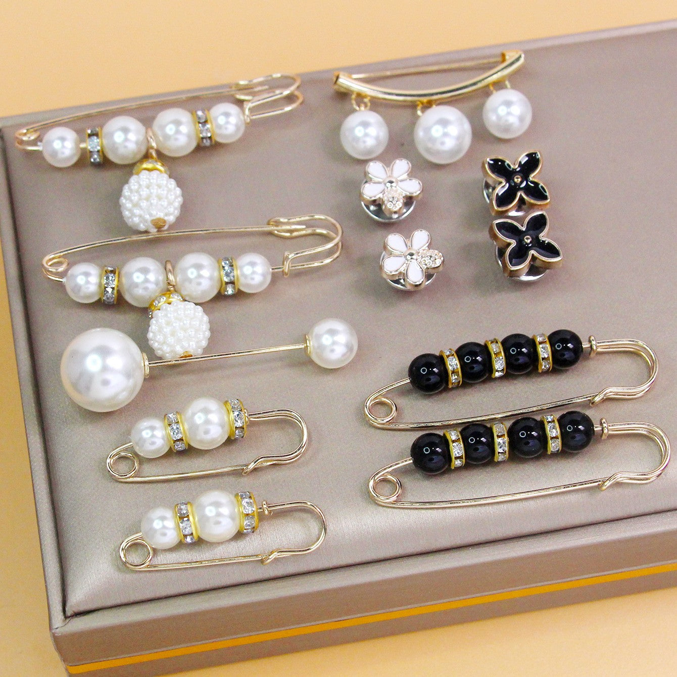 12pcs Faux Pearl Brooch Pin Set Waist Extender Safety Pins for Women