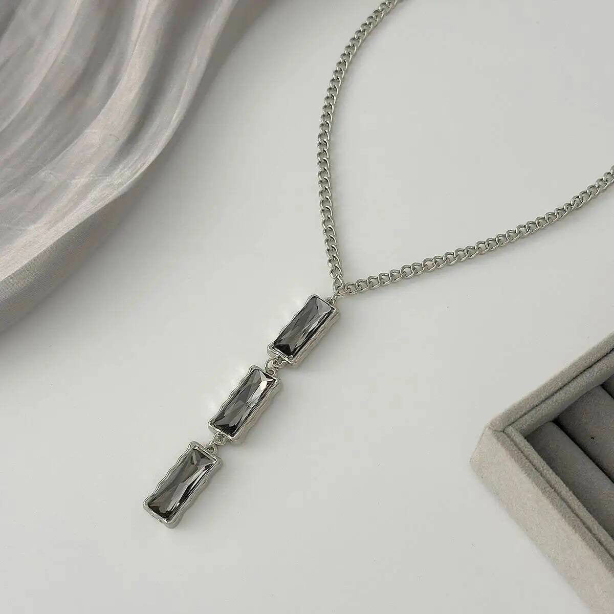 3 Stone Grey Crystal Drop Necklace Silver Curb Chain Rectangle Pendant Y-Shape