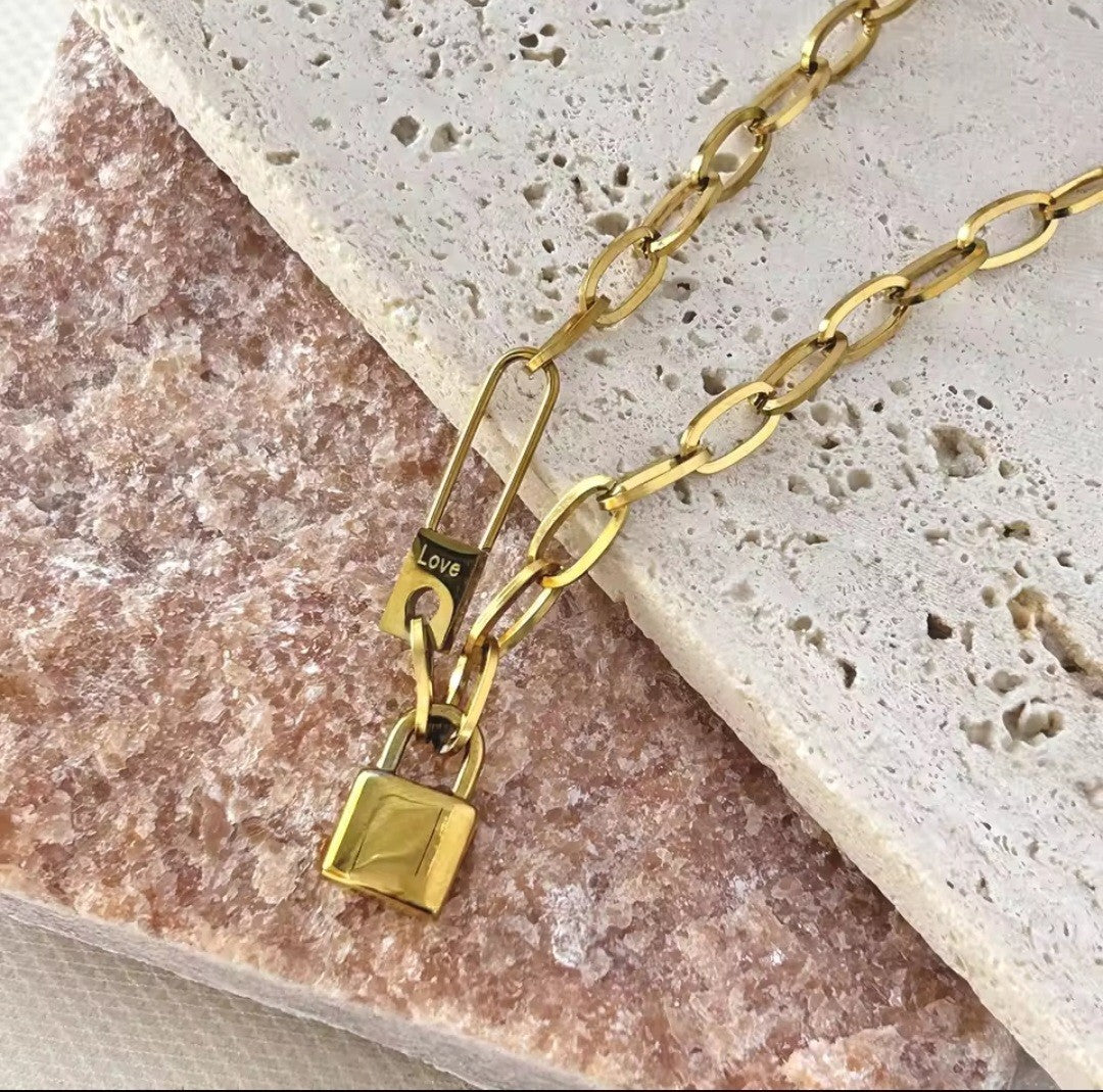 Chunky Oval Link Chain Padlock Necklace Gold Plated Stainless Steel Safety Pin