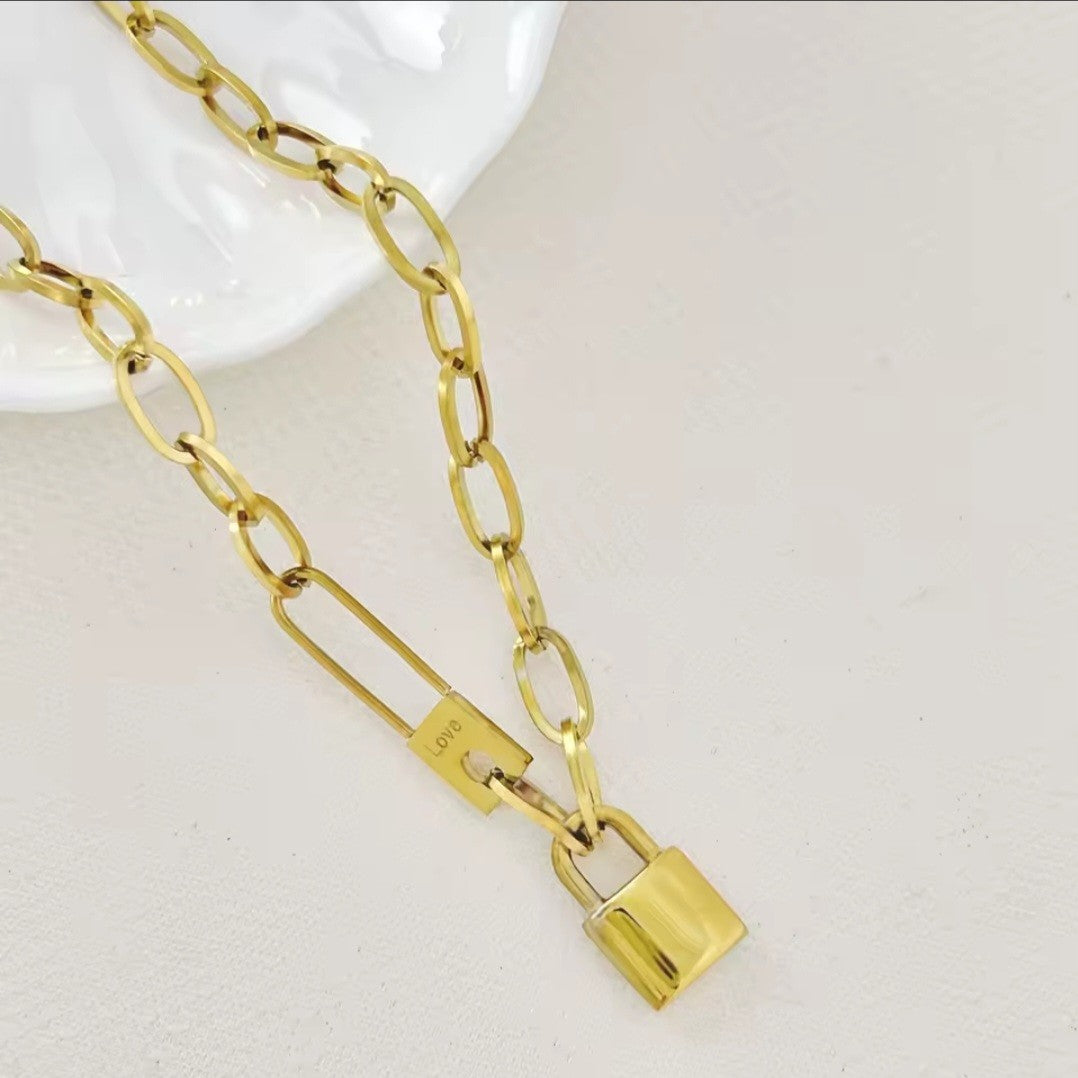 Chunky Oval Link Chain Padlock Necklace Gold Plated Stainless Steel Safety Pin