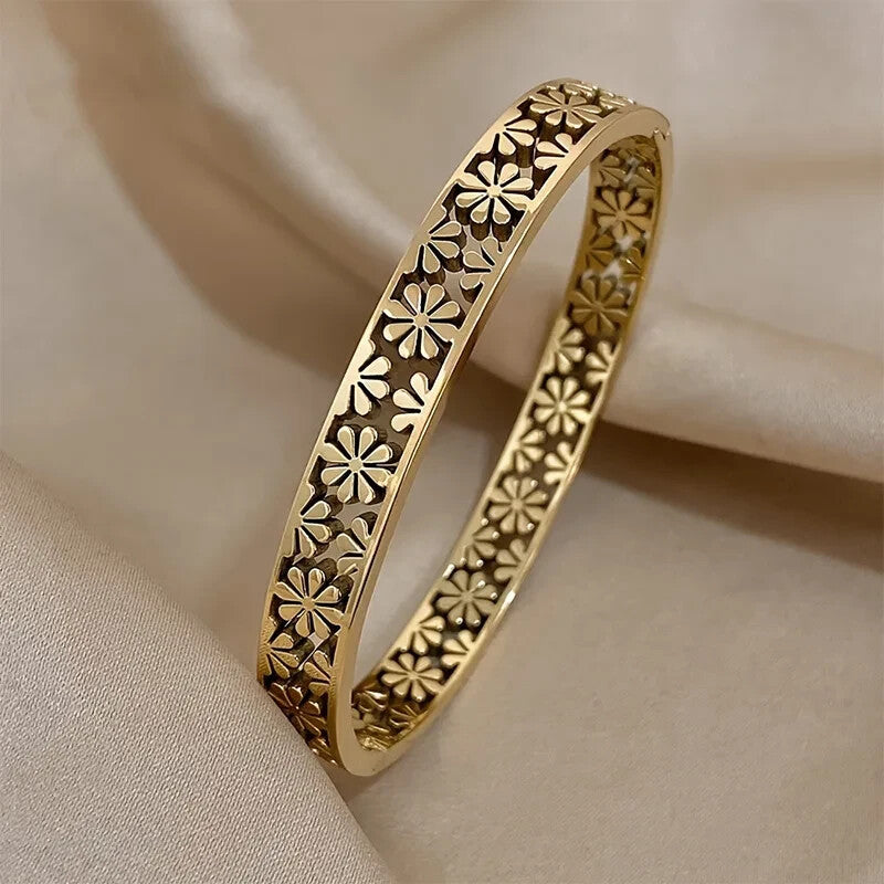 Gold Daisy Flower Open Bangle Bracelet Stainless Steel Waterproof Jewelry Women