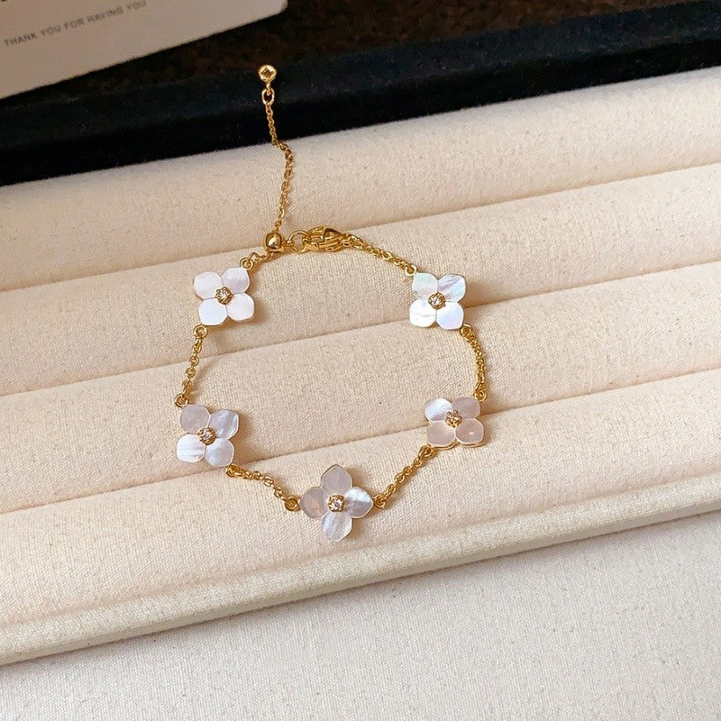 2PCS Gold Tone White MOP Clover Bracelet Set Dainty Lucky 5-Motif Gift