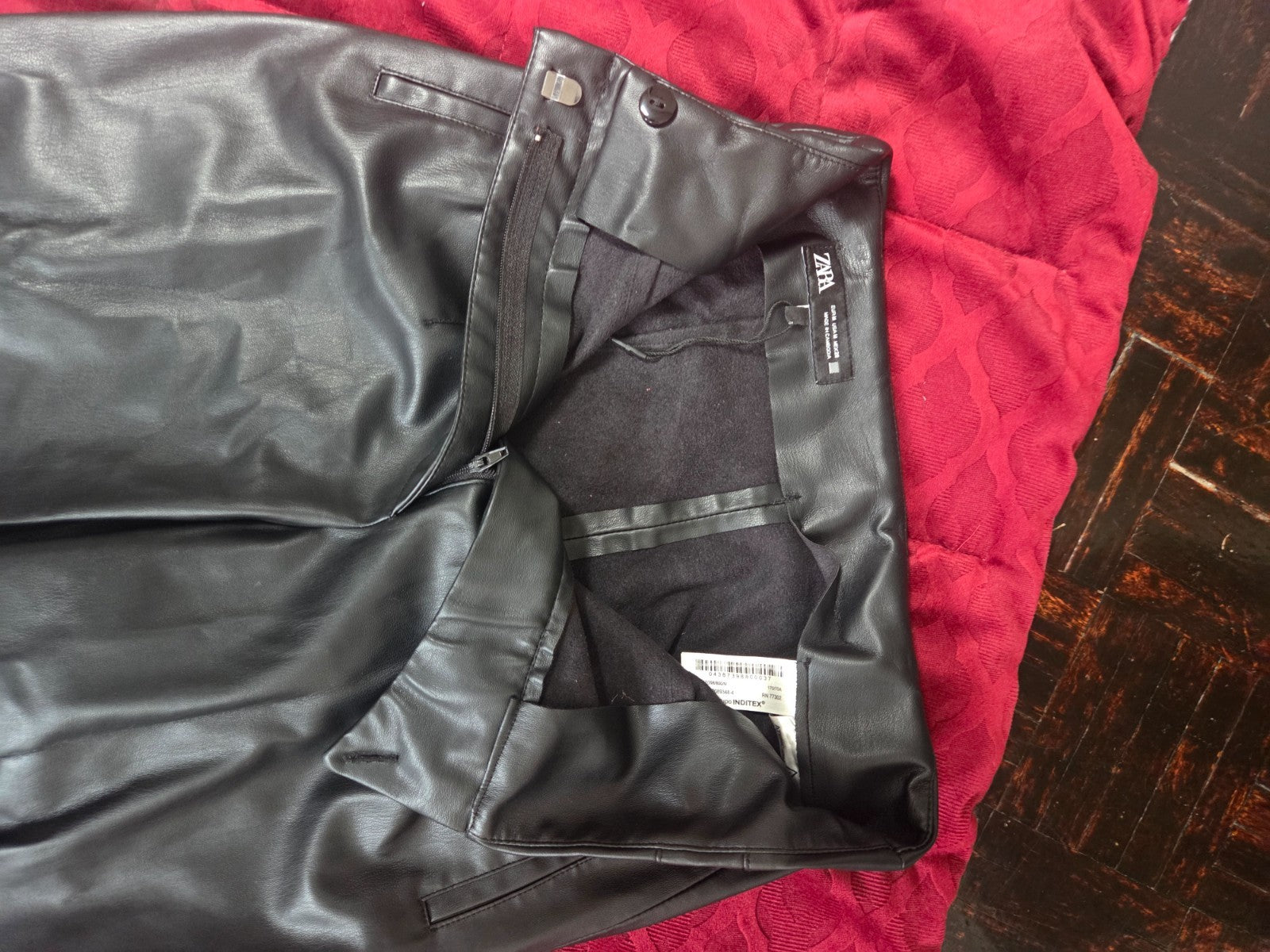 Women’s Faux Leather Pants Size Medium High Waist Straight Leg Black Trousers