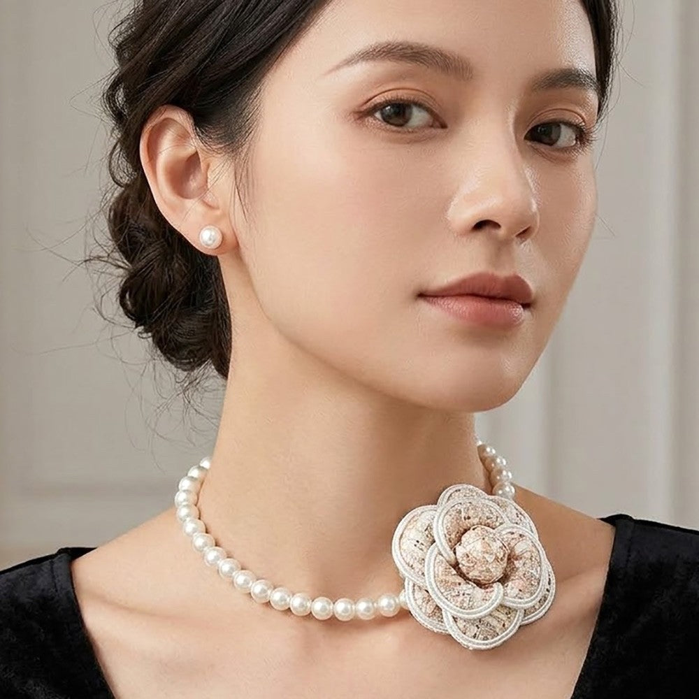 2pcs Faux Pearl Camellia Statement Necklace Stud Earrings Set