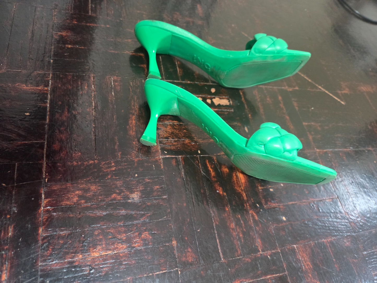 Mix No 6 Green Cushion Fabric Slip On Sandals for Women Kitten Heels White 6.5