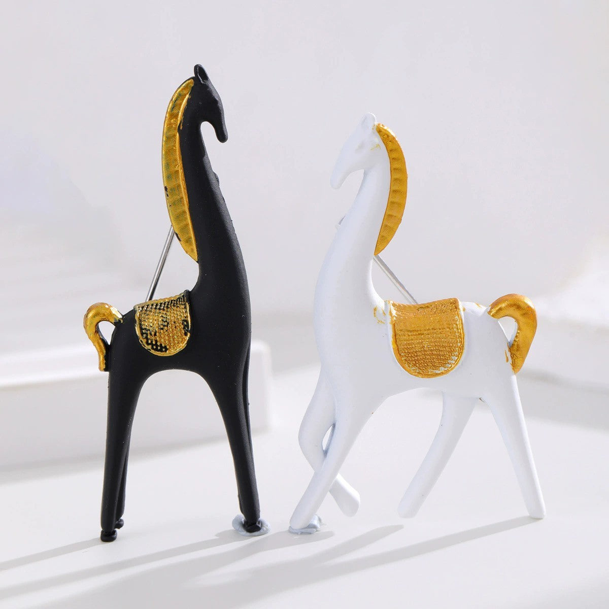 2pcs Abstract Horse Brooch Set Enamel Equestrian Gold Tone Animal Pin Jewelry