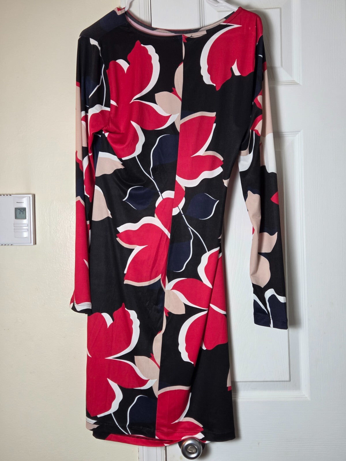 Venus Floral Print Fitted Sheath Dress Long Sleeve Crew Neck Dresses for Ladies