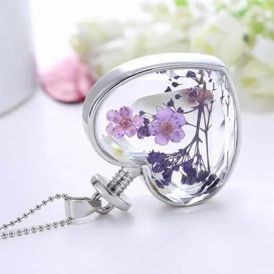 Dried  Flowers Resin Heart Shaped Pendant Necklace for Women Gift Ideas