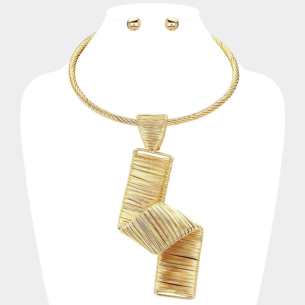 Gold Tone Wire Cage Zig Zag Pendant Choker Necklace & Stud Earrings Set