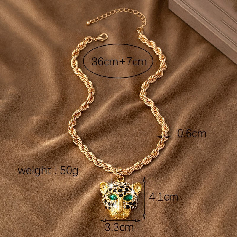 Leopard Head Crystal Pendant Twisted Rope Chain Necklace