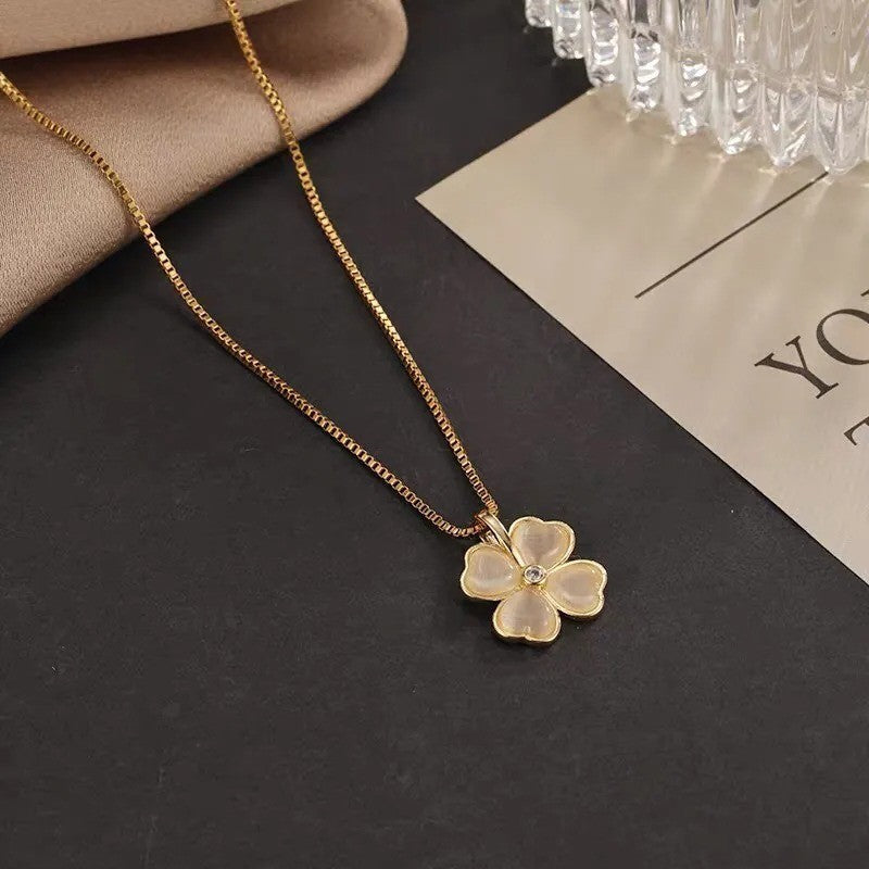Gold Plated 4 Leaf Clover Mother of Pearl Pendant Necklace Charm Dainty Jewelry