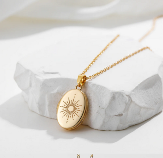 Vintage Gold Sun Locket Necklace for Women Stainless Steel Celestial Pendant