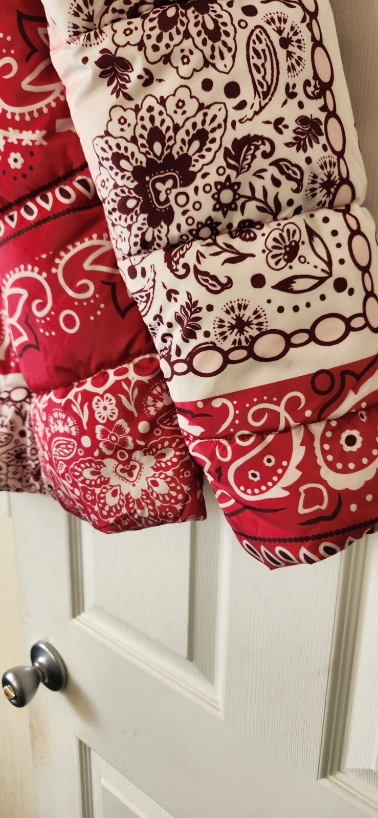 Women’s Paisley Bandana Puffer Jacket Lightweight Warm Stylish Winter Outerwear