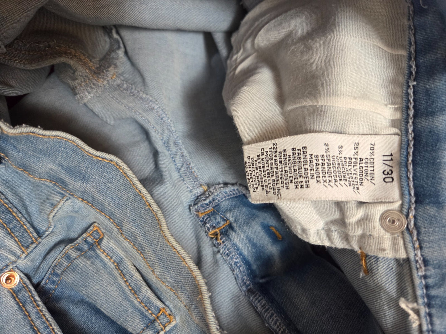 Women’s Distressed Denim Shorts Ripped Jean Cutoff Folded Hem Casual Bottoms M