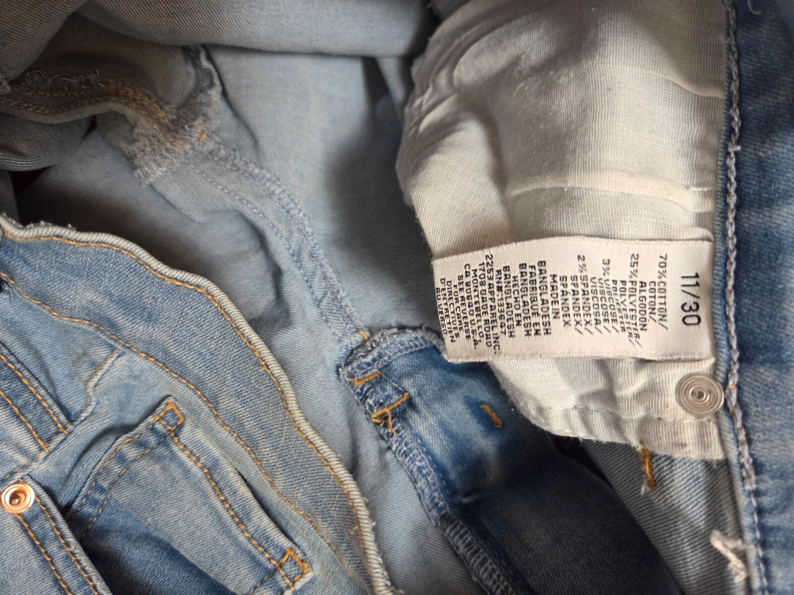 Women’s Distressed Denim Shorts Ripped Jean Cutoff Folded Hem Casual Bottoms M