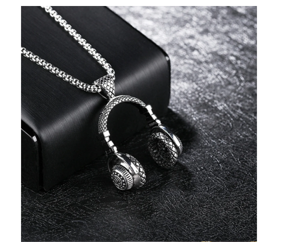 Cool Music Headphone Pendant Necklace for Couples Men Women Hip Hop Gift