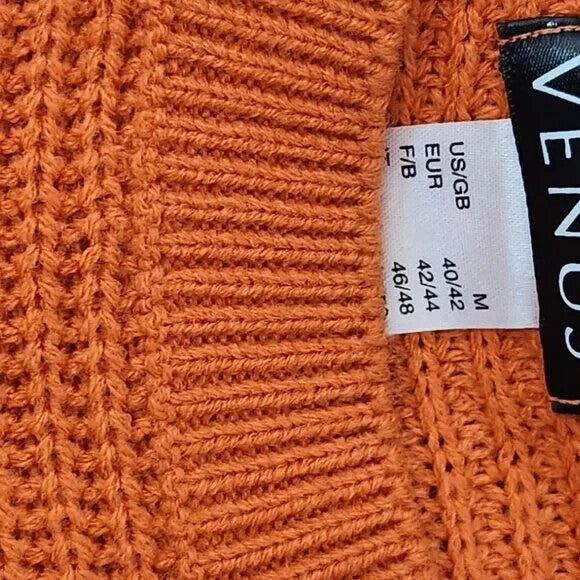 Women's Size Medium Coral Venus Button Back Detail Sweater