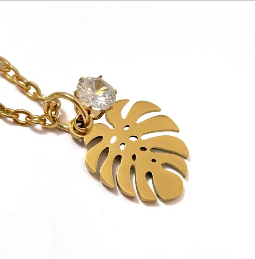 Dainty 18K Gold Plated Monstera Leaf Necklace Zirconia Stainless Steel New
