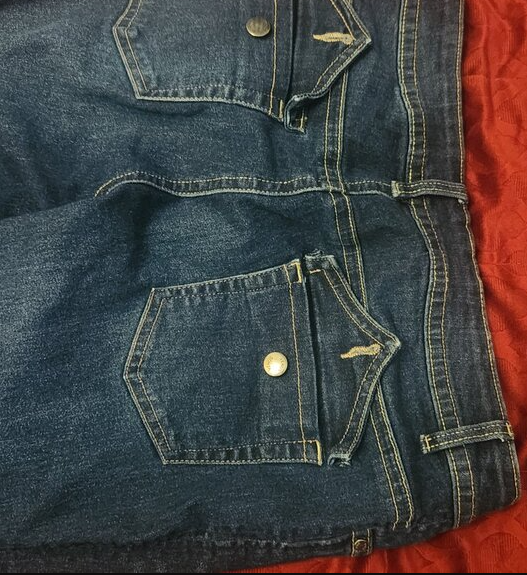 Trendy Knee-Length Denim Shorts for Women Bermuda Pants for Vacation Size Medium