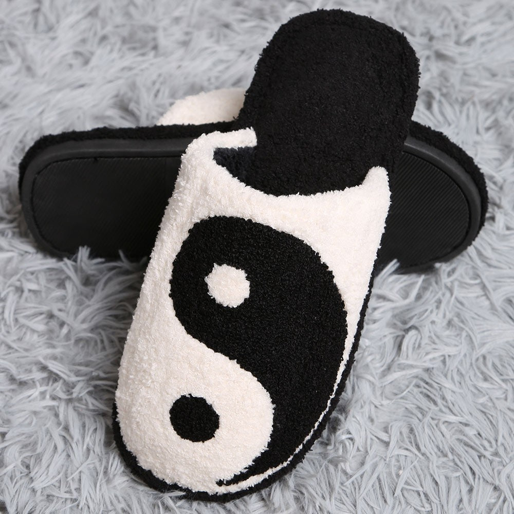 Yin Yang Print Soft Indoor Floor Slippers Unisex S/M White Black 100% Polyester