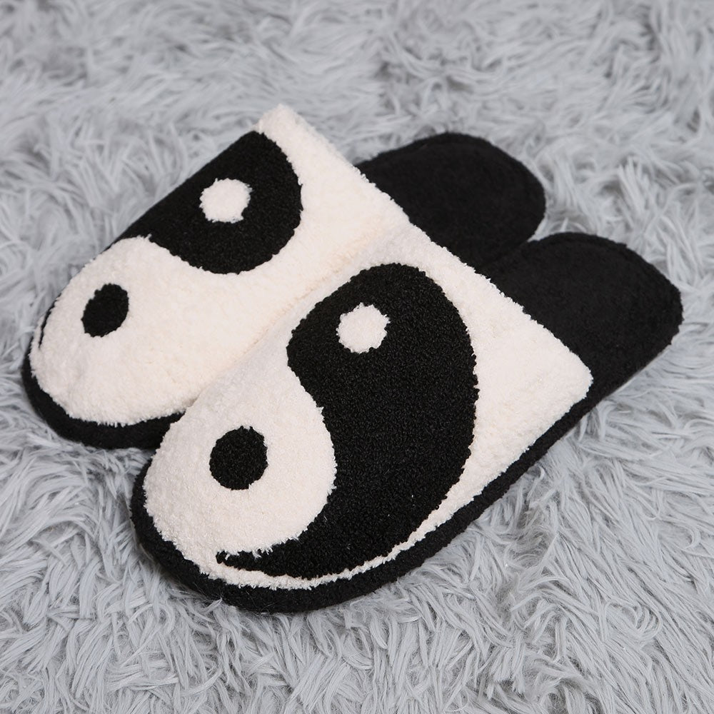 Yin Yang Print Soft Indoor Floor Slippers Unisex S/M White Black 100% Polyester