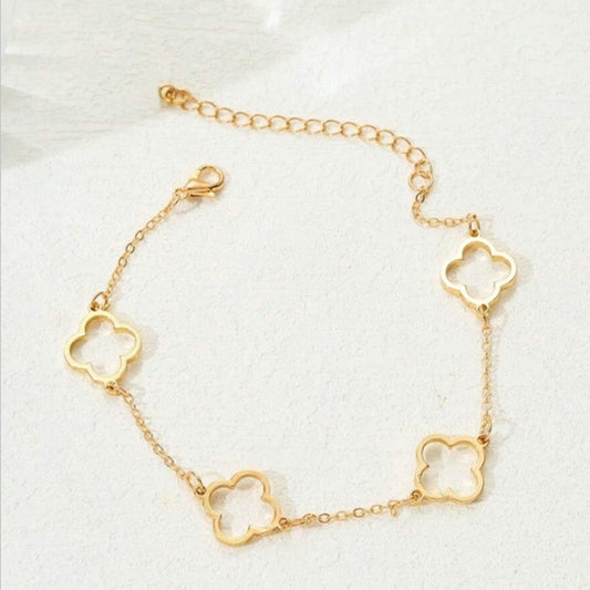Dainty Four Leaf Clover Bracelet Set - Gold & Silver Tone Adjustable Lucky Charm