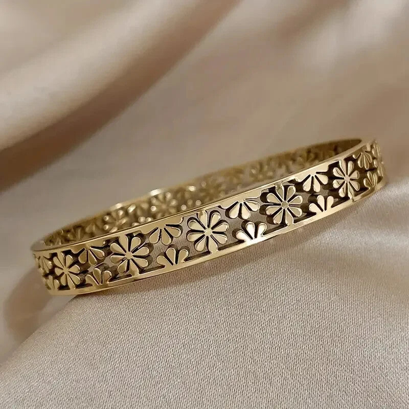 Gold Daisy Flower Open Bangle Bracelet Stainless Steel Waterproof Jewelry Women