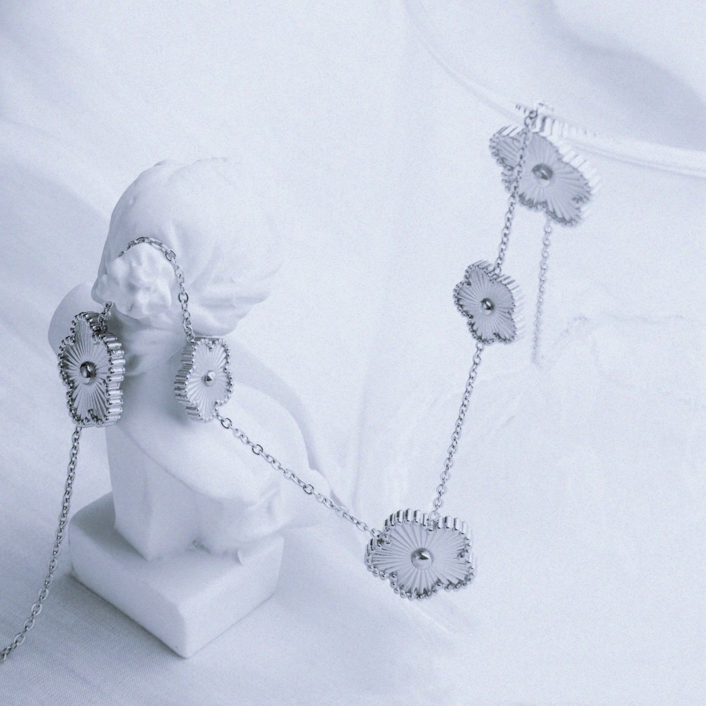 2pcs Gold Silver Clover Charm Bracelet Set Stainless Steel Adjustable Jewelry