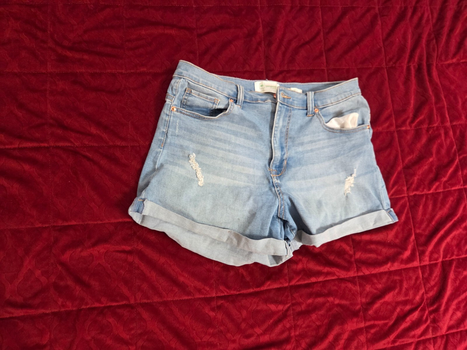 Women’s Distressed Denim Shorts Ripped Jean Cutoff Folded Hem Casual Bottoms M