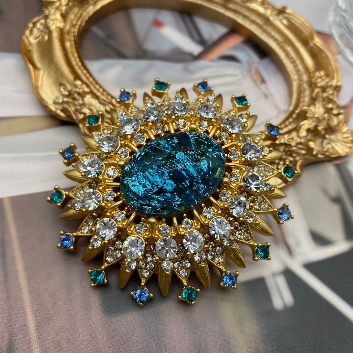2pcs Vintage Sunburst Brooch Set Red Teal Foil Glass Rhinestone Gold Tone Pin