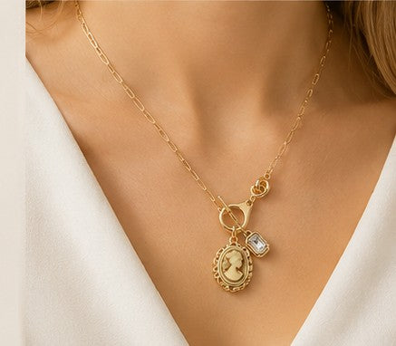 Vintage Cameo Charm Toggle Paperclip Chain Necklace Gold Dipped Natural Stone Pendant