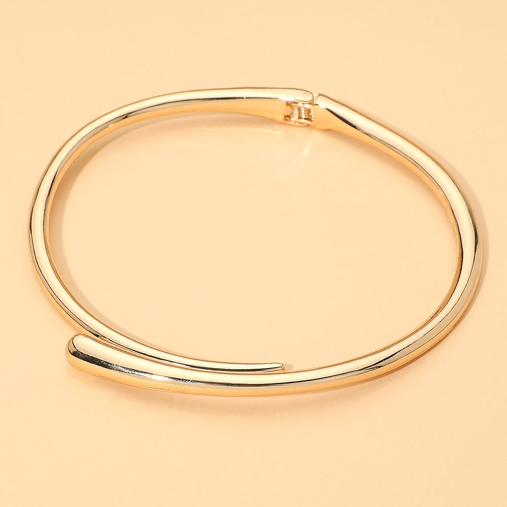 Minimalist Hinged Metal Choker Necklace – Sleek Modern Open Collar Statement Choker for Women