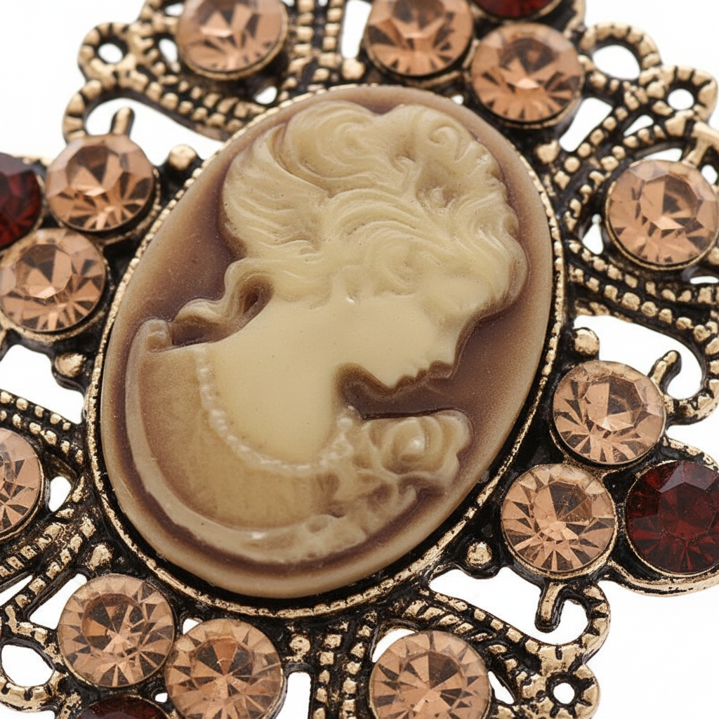 Cameo Center Macro