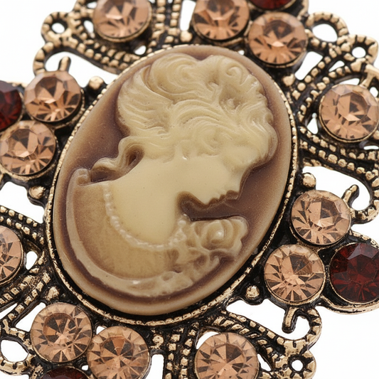 Cameo Center Macro