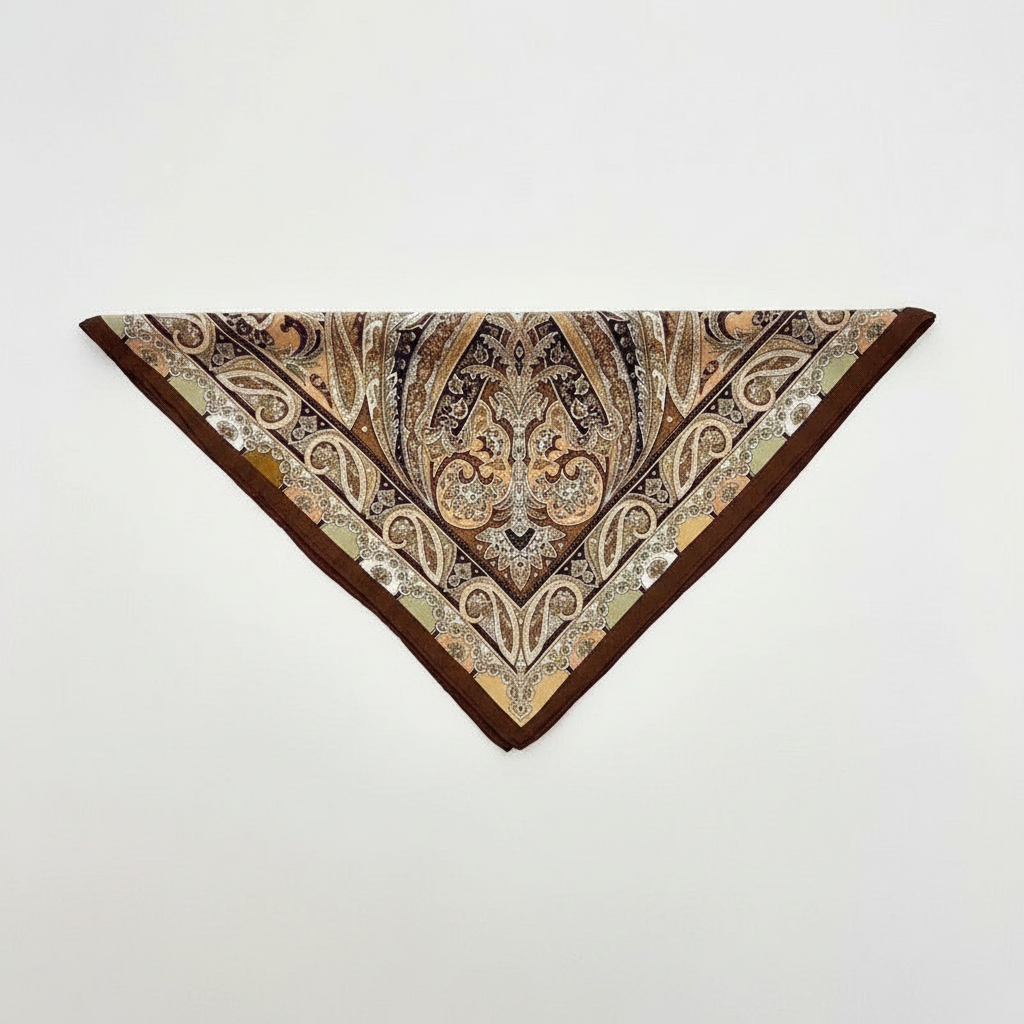 Folded triangle product shot