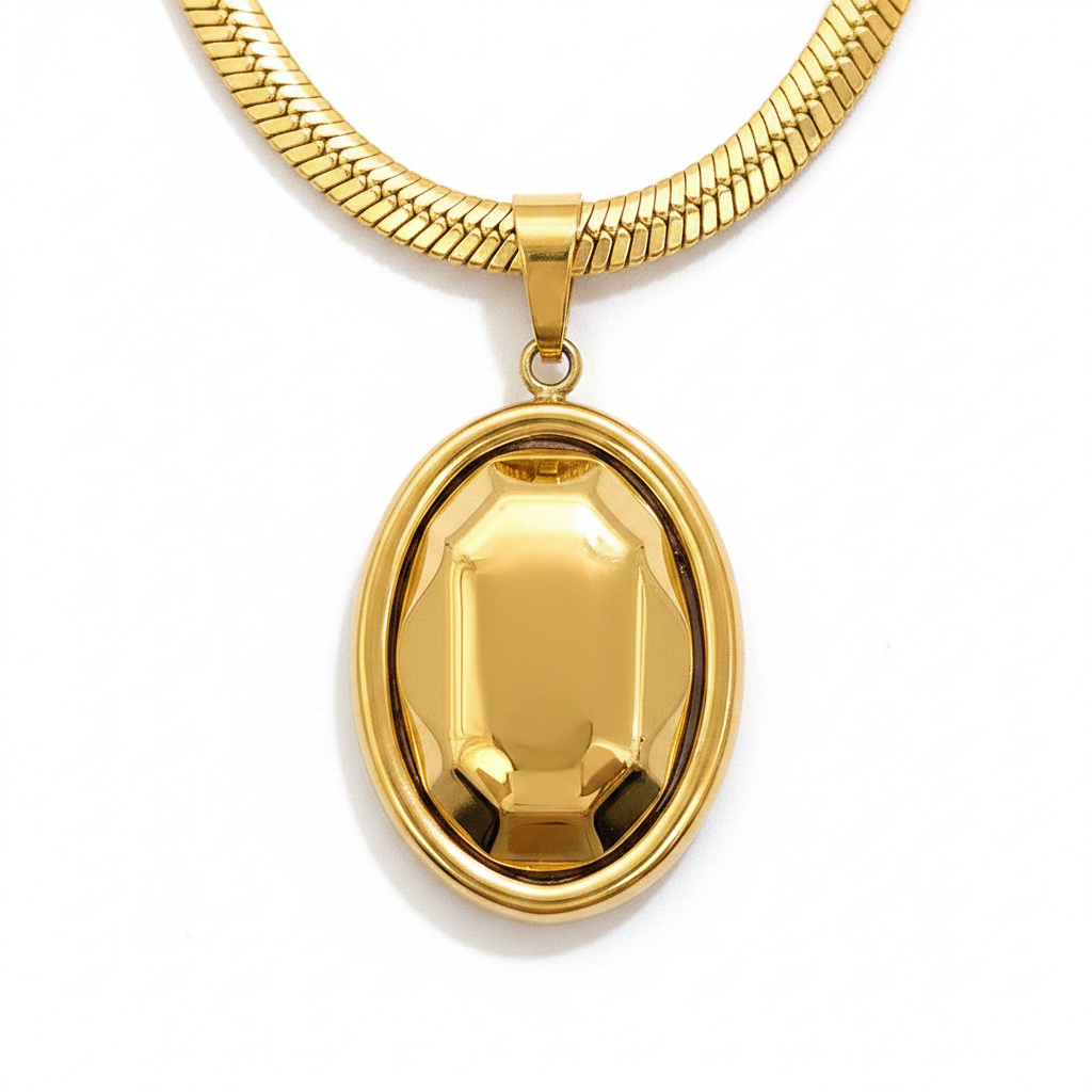 Pendant close-up