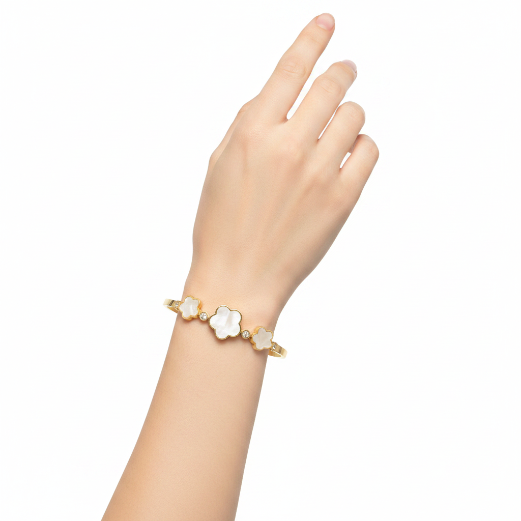 Triple Quatrefoil Bangle – Back