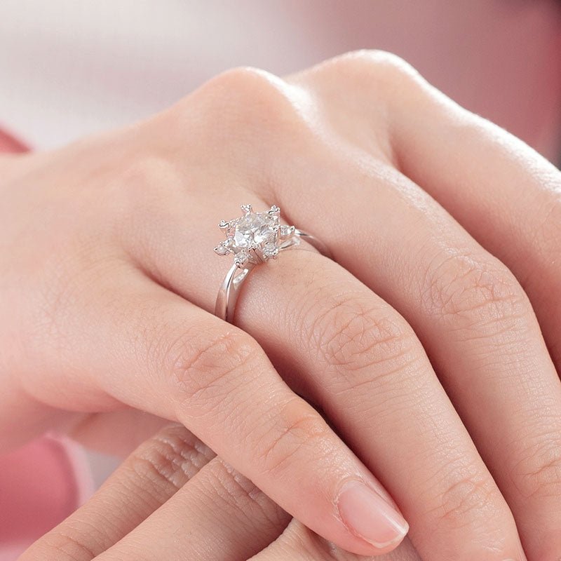 1 Ct Floral Moissanite Diamond Engagement Ring - Hautefull