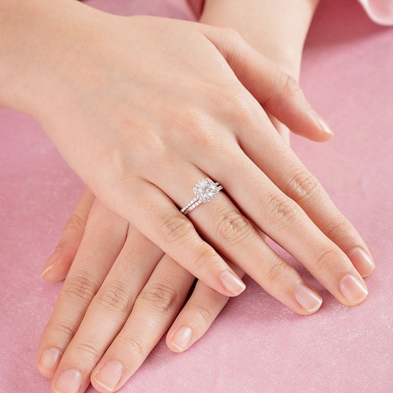 Moissanite Engagement Ring Set